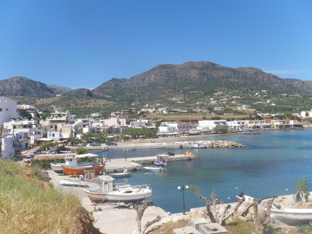 Villa Dimitra Makrýgialos エクステリア 写真